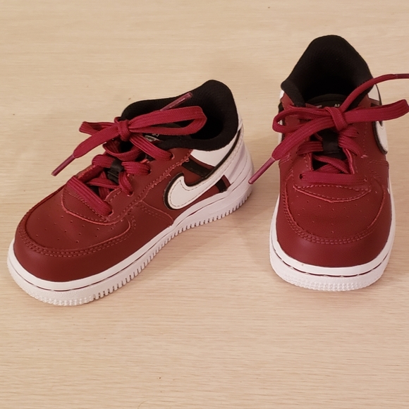 Nike Athletic Shoes size 7 - Picture 3 of 5